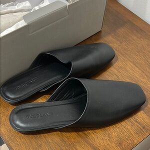 Everlane Black Leather Slip-On Loafers